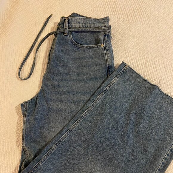 NWOT Calvin Klein wide leg jeans with micro belt - Picture 3 of 7
